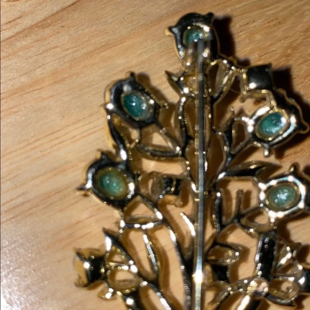 Vintage Sarah Coventry‎ Brooch Green Pearl Stones